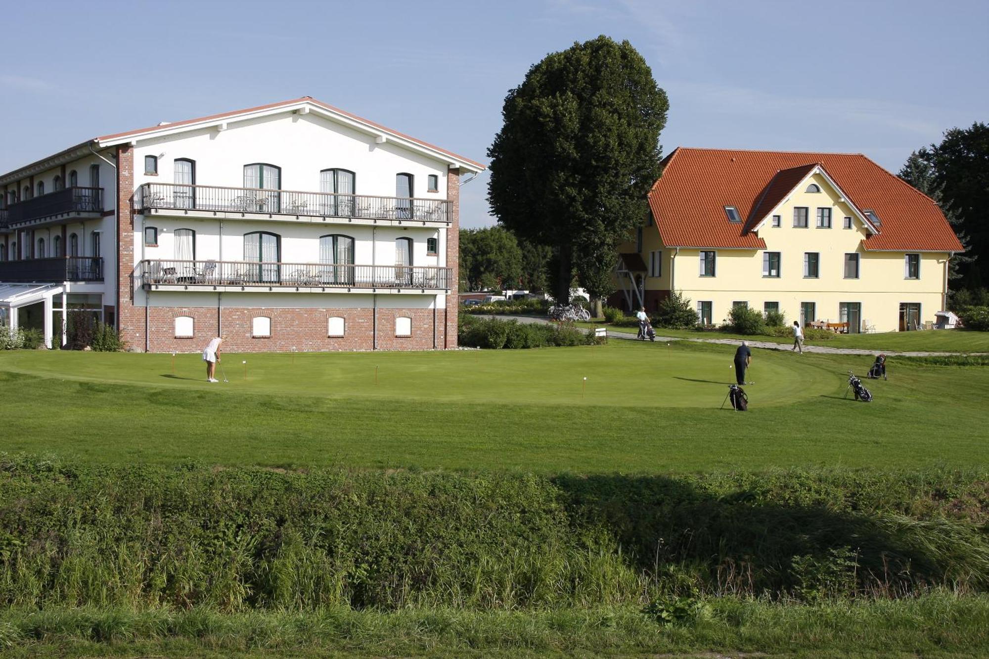 Golfpark Strelasund Süderholz Exterior foto