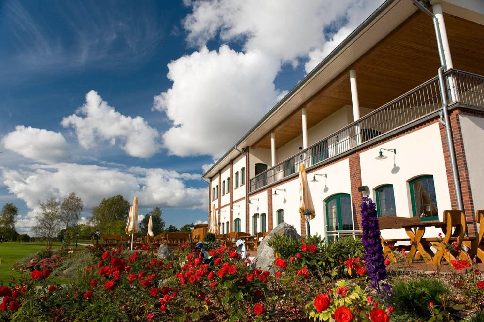 Golfpark Strelasund Süderholz Exterior foto